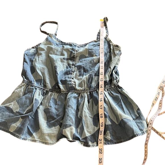 Arizona Jeans Co Blue Camouflage Print Camisole Blouse NWT Size Medium - Picture 10 of 10